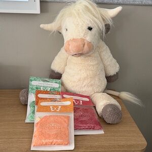 Scentsy Plush highland Cow “Haddie”with Scented Sachets in Orange,Red, and Green